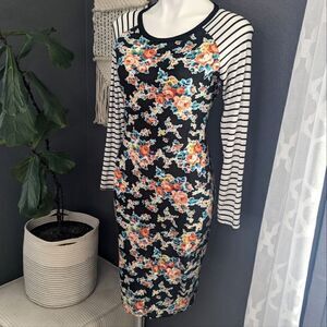 Brickyard Buffalo Floral T-shirt Dress Long Sleeve